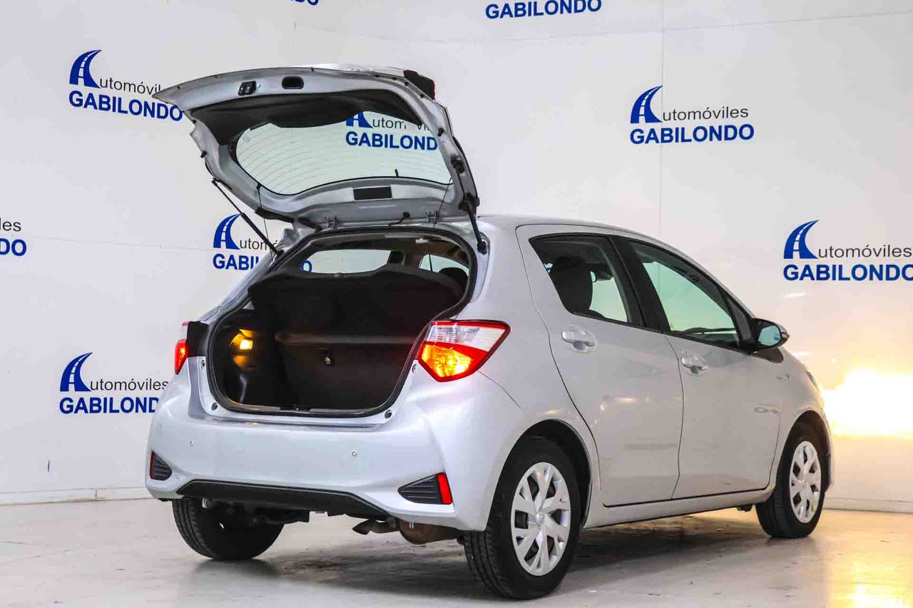Toyota Yaris 1.5 100H Active - Foto 17