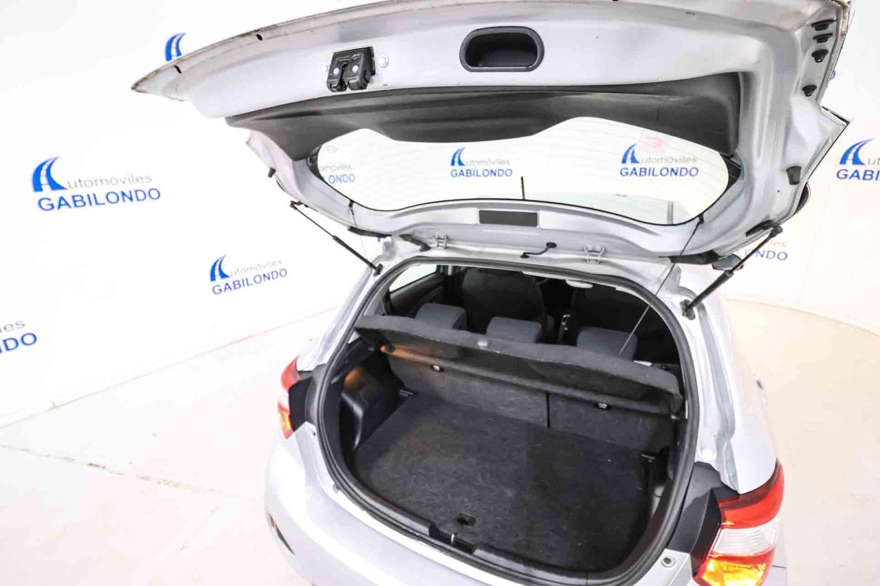 Toyota Yaris 1.5 100H Active - Foto 54