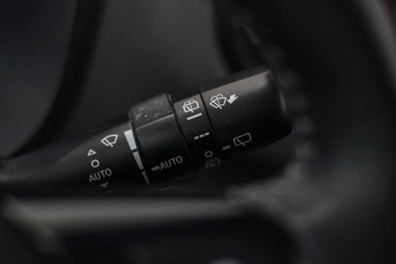 Toyota Yaris 1.5 100H Active - Foto 38