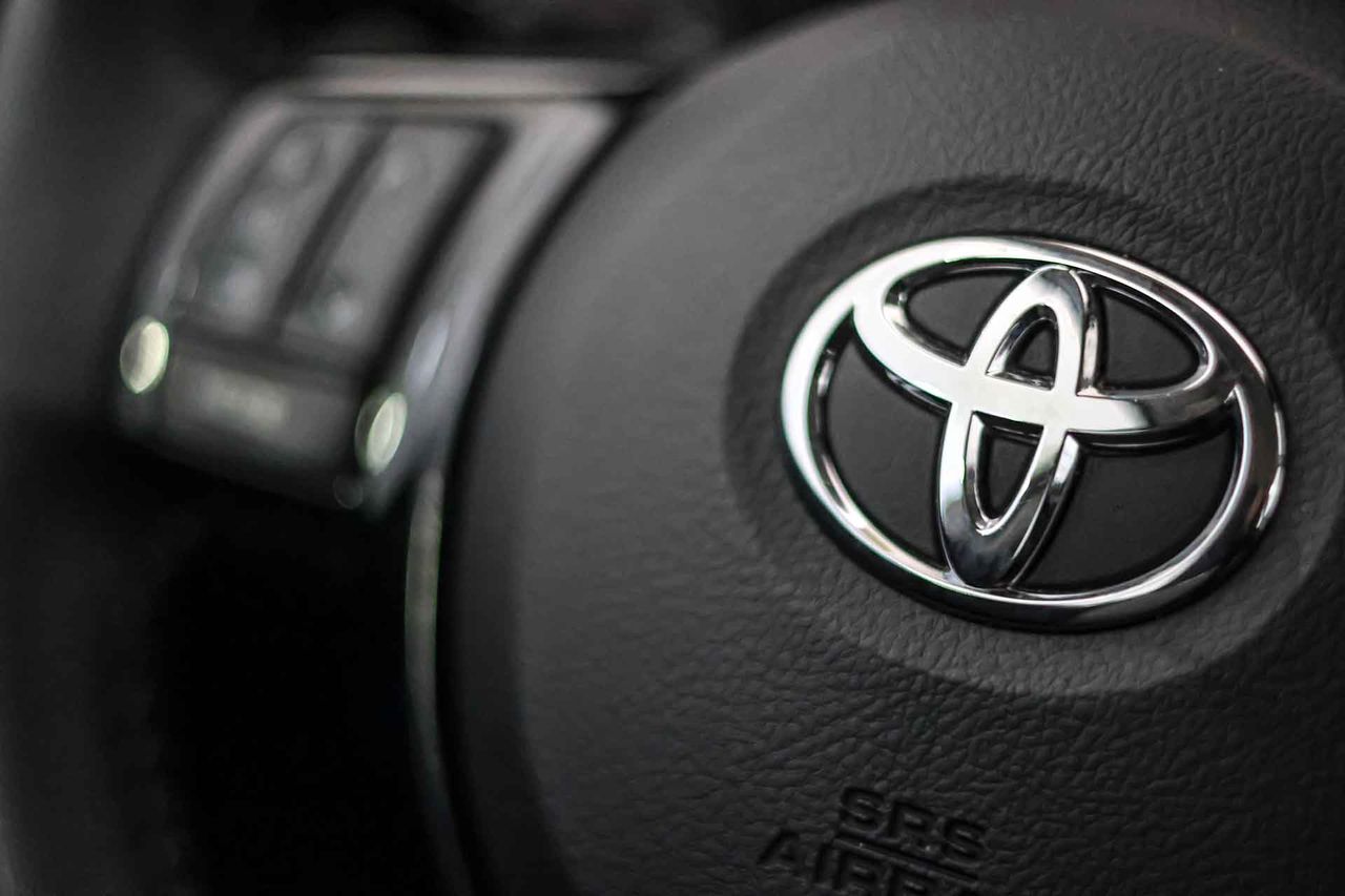 Toyota Yaris 1.5 100H Active - Foto 34