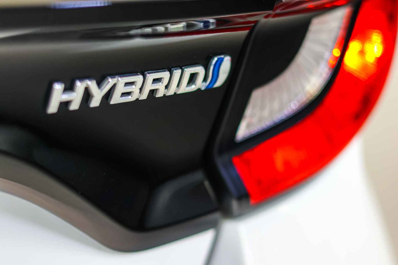 Toyota Yaris 1.5 120H Active Tech - Foto 15