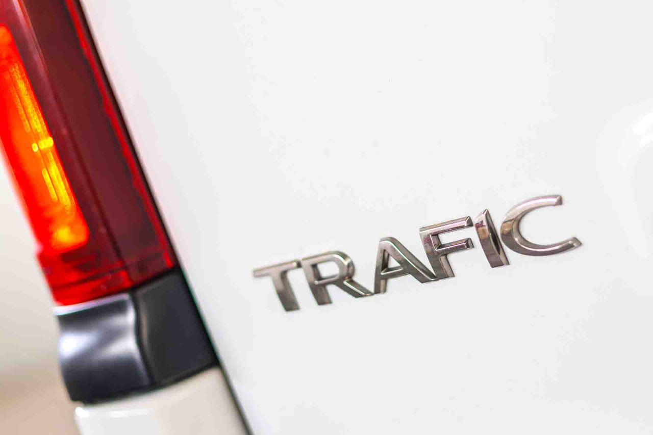 Renault Trafic L2H1 2.0 dCi - Foto 12