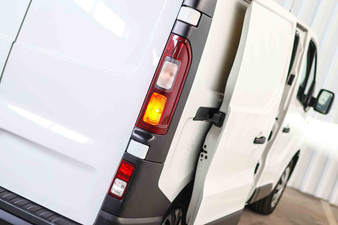 Renault Trafic L2H1 2.0 dCi - Foto 18