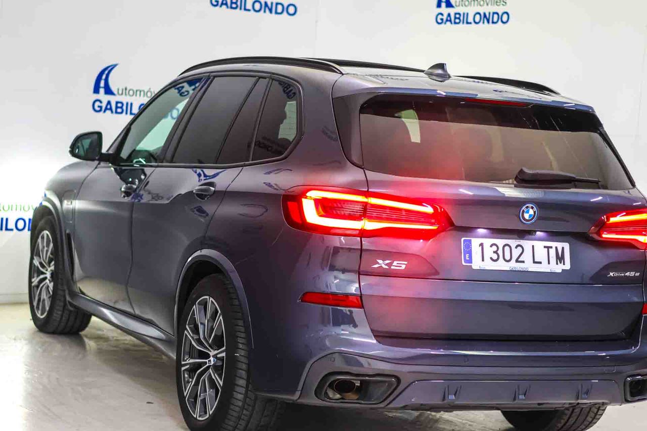 BMW X5 xDrive45e **Techo panorámico** MSport - Foto 31