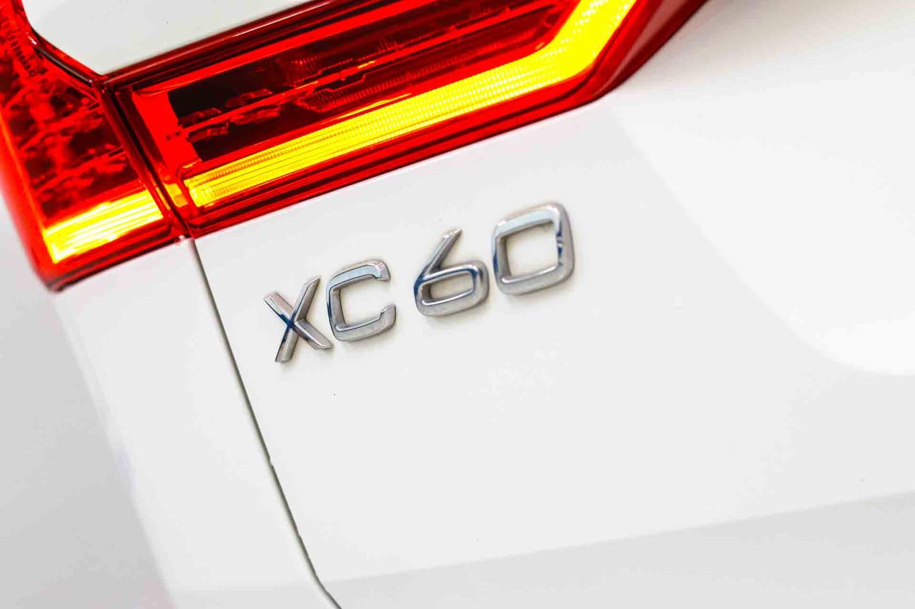 Volvo XC60 2.0 T6 AWD Recharge Core Auto - Foto 15