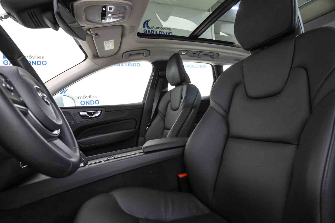Volvo XC60 2.0 T6 AWD Recharge Core Auto - Foto 32