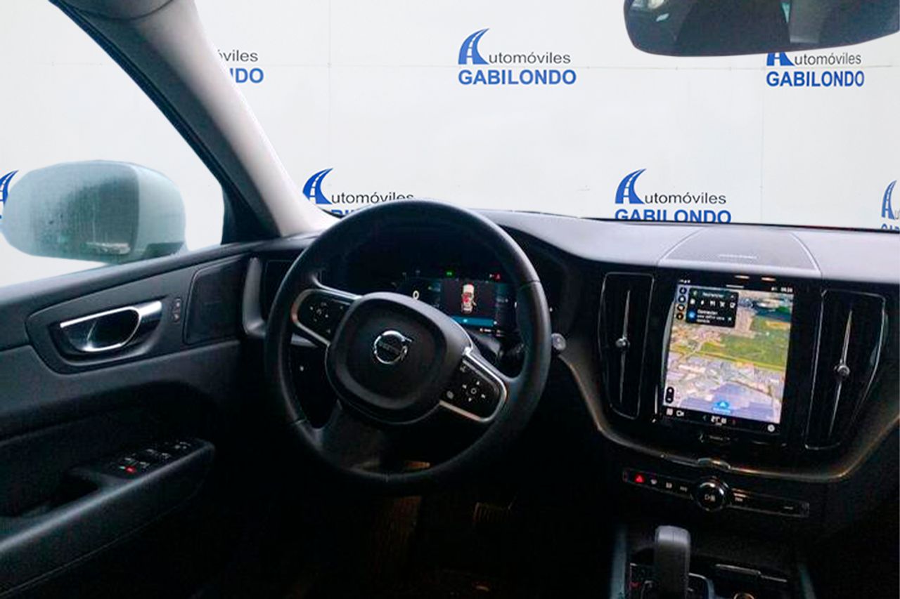 Volvo XC60 2.0 T6 AWD Recharge Core Auto - Foto 4