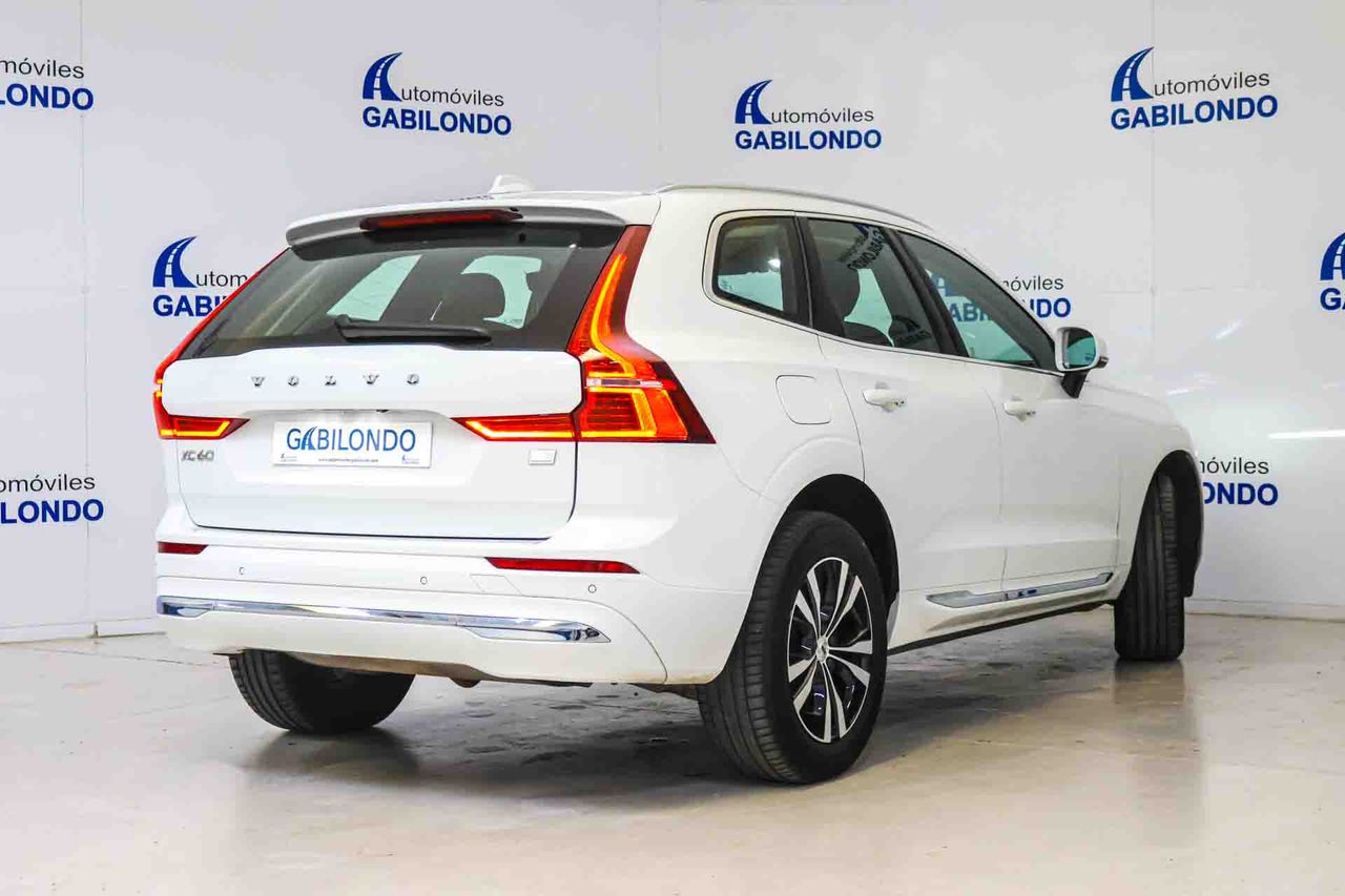 Volvo XC60 2.0 T6 AWD Recharge Core Auto - Foto 13