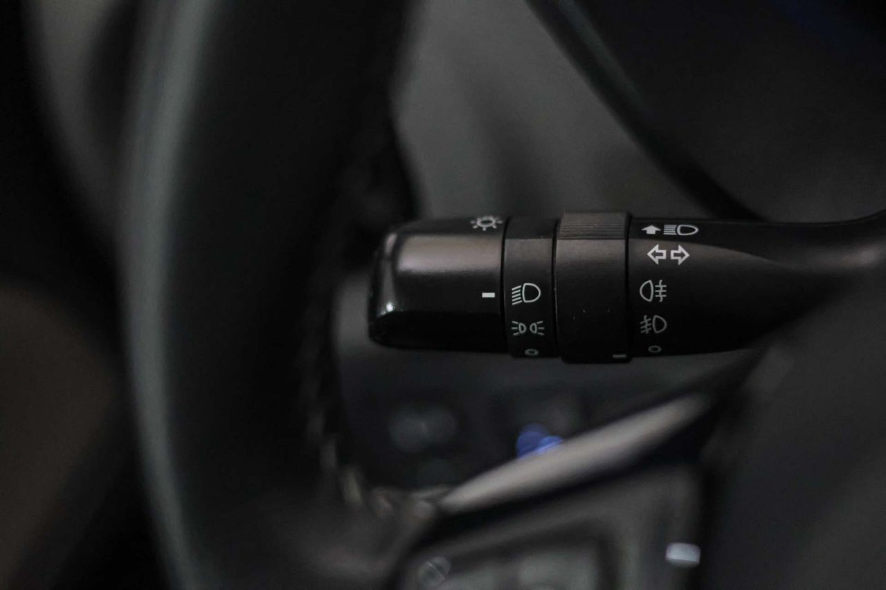 Toyota Yaris 1.5 100H Advance - Foto 38