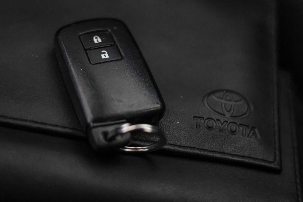 Toyota Yaris 1.5 100H Advance - Foto 60