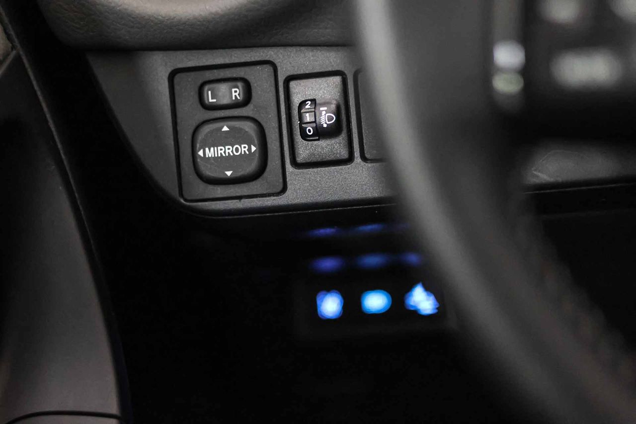 Toyota Yaris 1.5 100H Advance - Foto 32