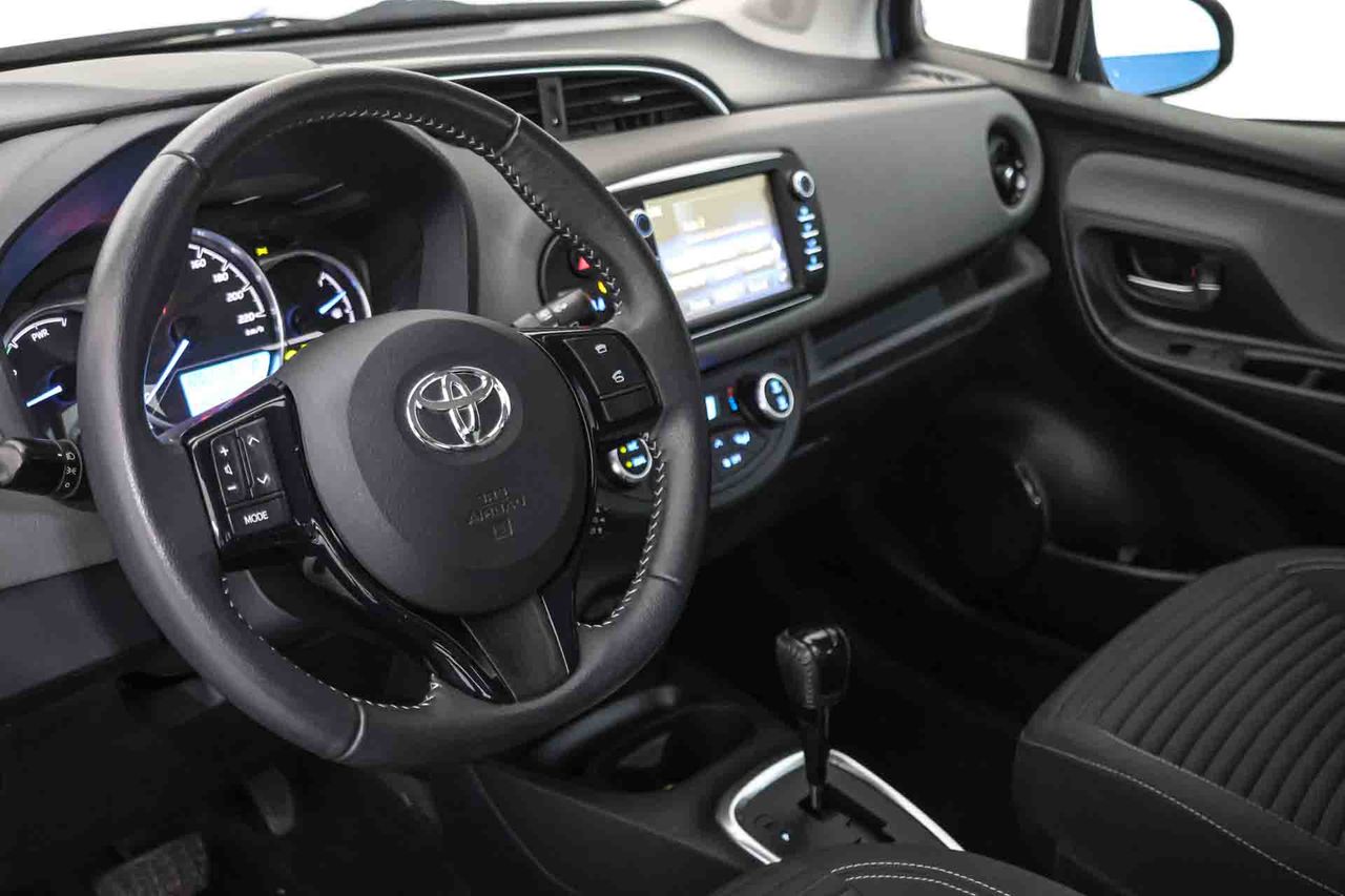 Toyota Yaris 1.5 100H Advance - Foto 6