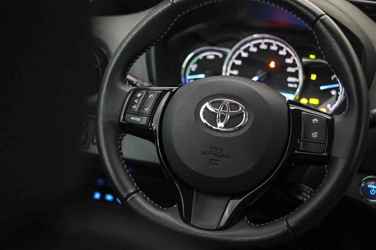 Toyota Yaris 1.5 100H Advance - Foto 35