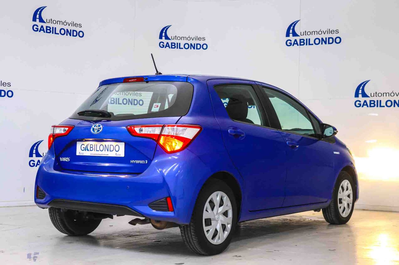 Toyota Yaris 1.5 100H Advance - Foto 11