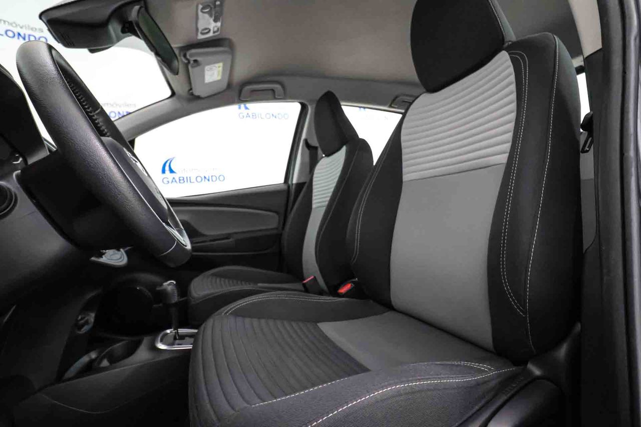 Toyota Yaris 1.5 100H Advance - Foto 28