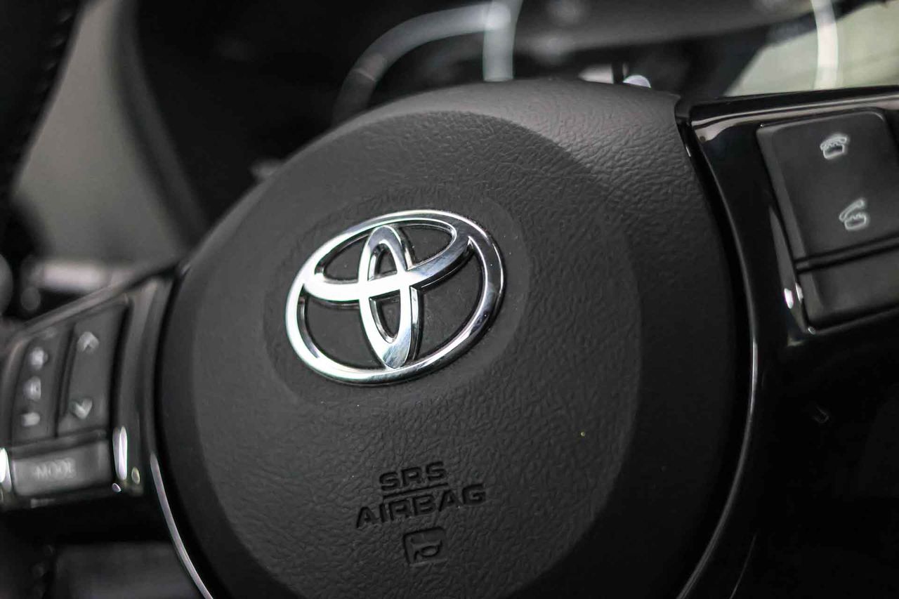 Toyota Yaris 1.5 100H Advance - Foto 35