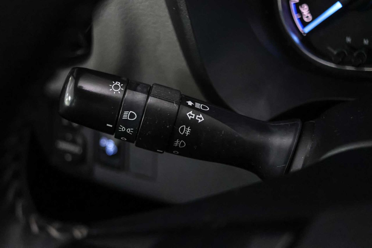 Toyota Yaris 1.5 100H Advance - Foto 38