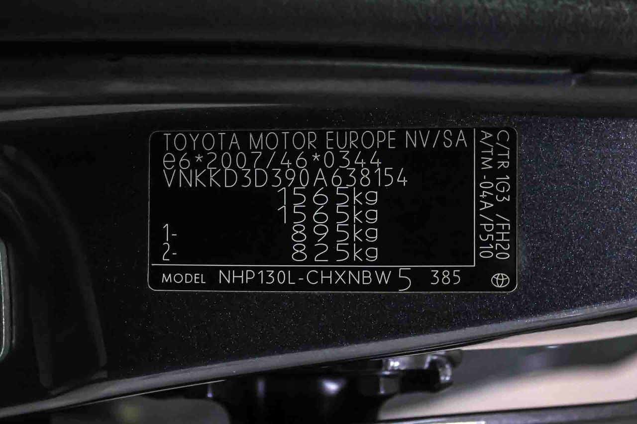 Toyota Yaris 1.5 100H Advance - Foto 8