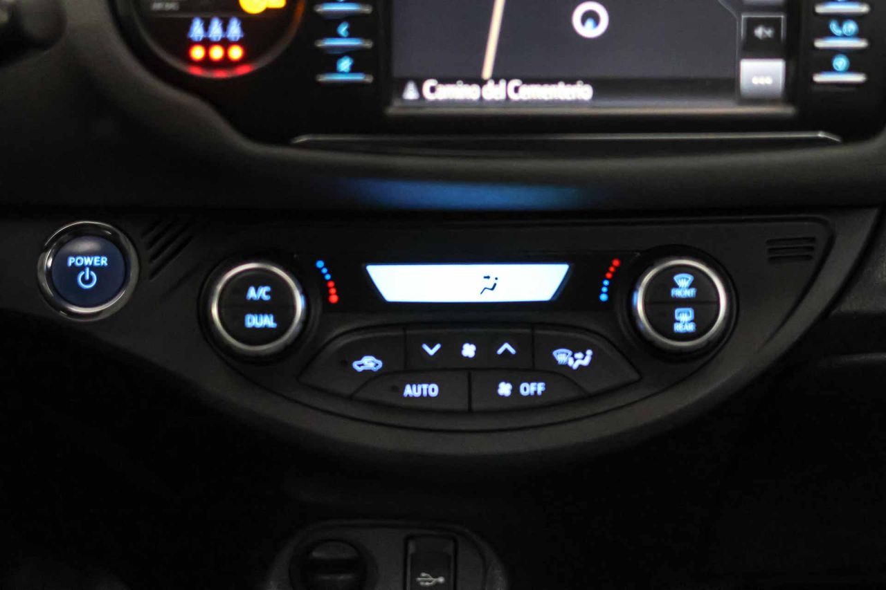 Toyota Yaris 1.5 100H Advance - Foto 45