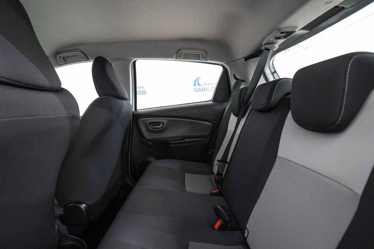 Toyota Yaris 1.5 100H Advance - Foto 48