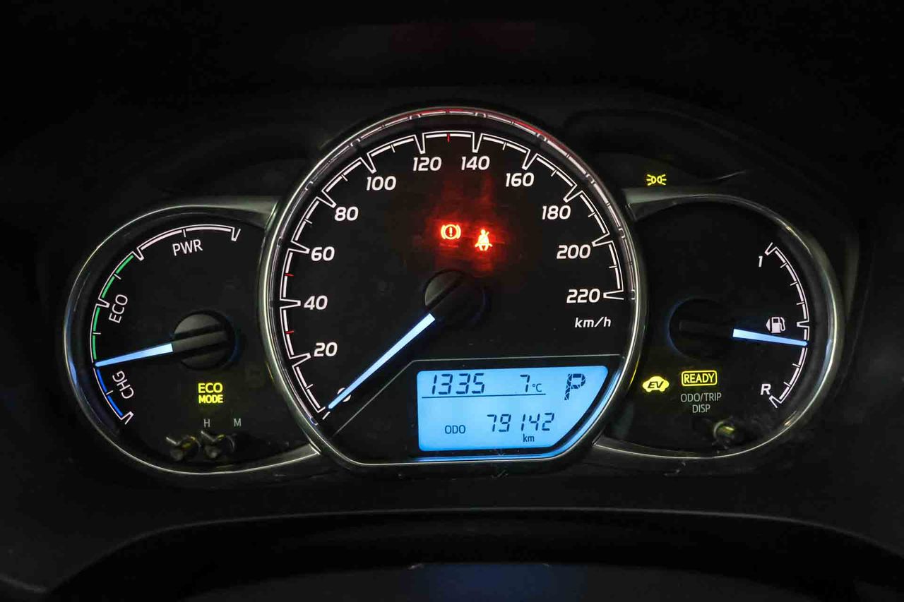 Toyota Yaris 1.5 100H Advance - Foto 7