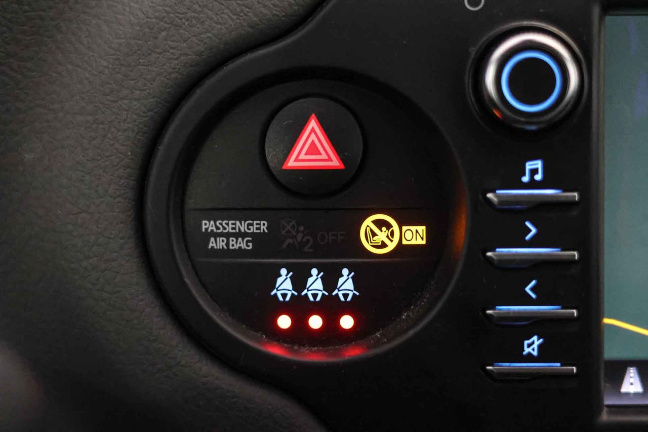 Toyota Yaris 1.5 100H Advance - Foto 44