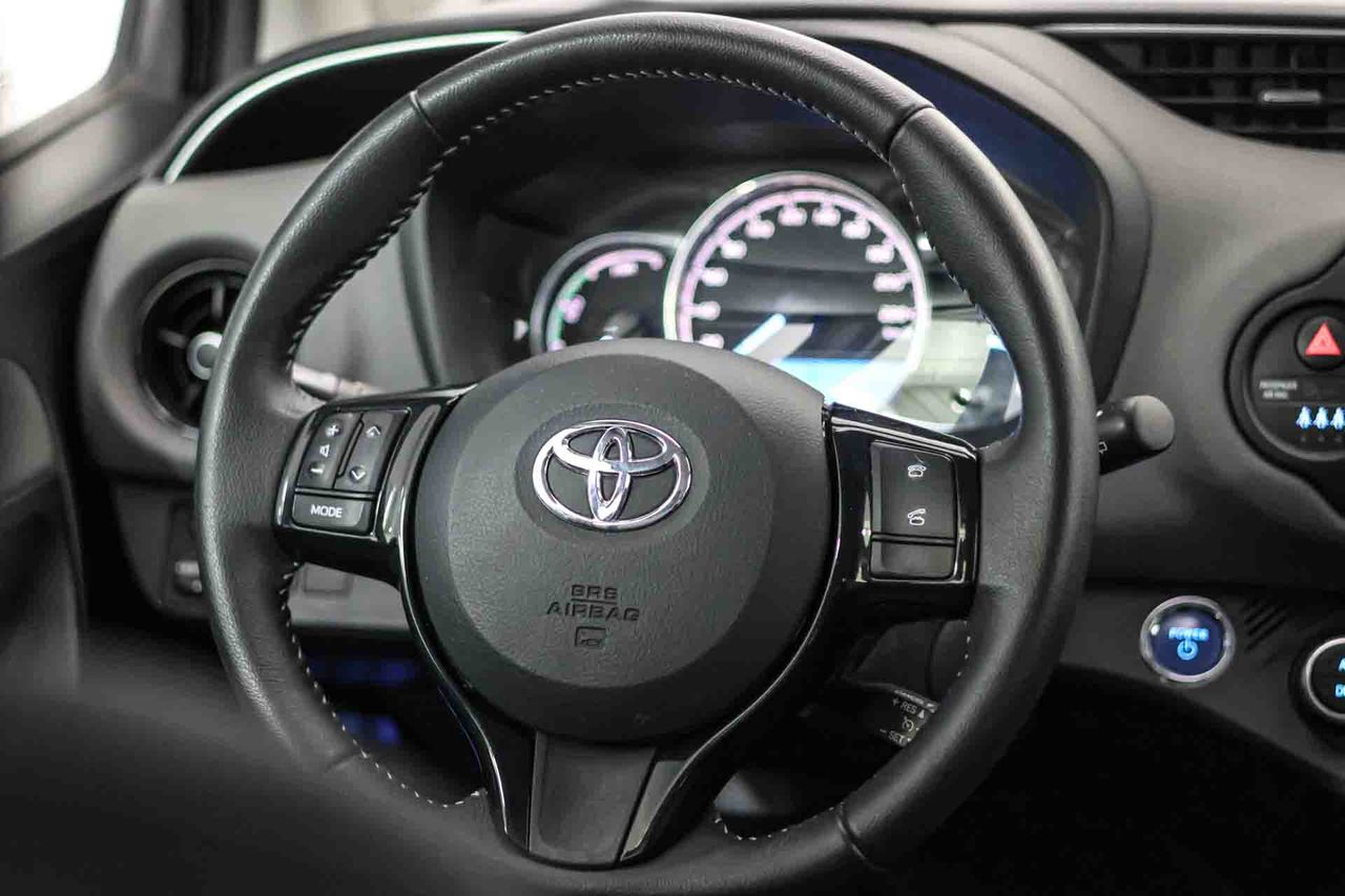 Toyota Yaris 1.5 100H Advance - Foto 32