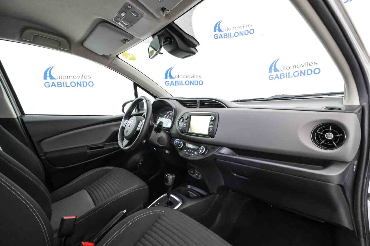 Toyota Yaris 1.5 100H Advance - Foto 45