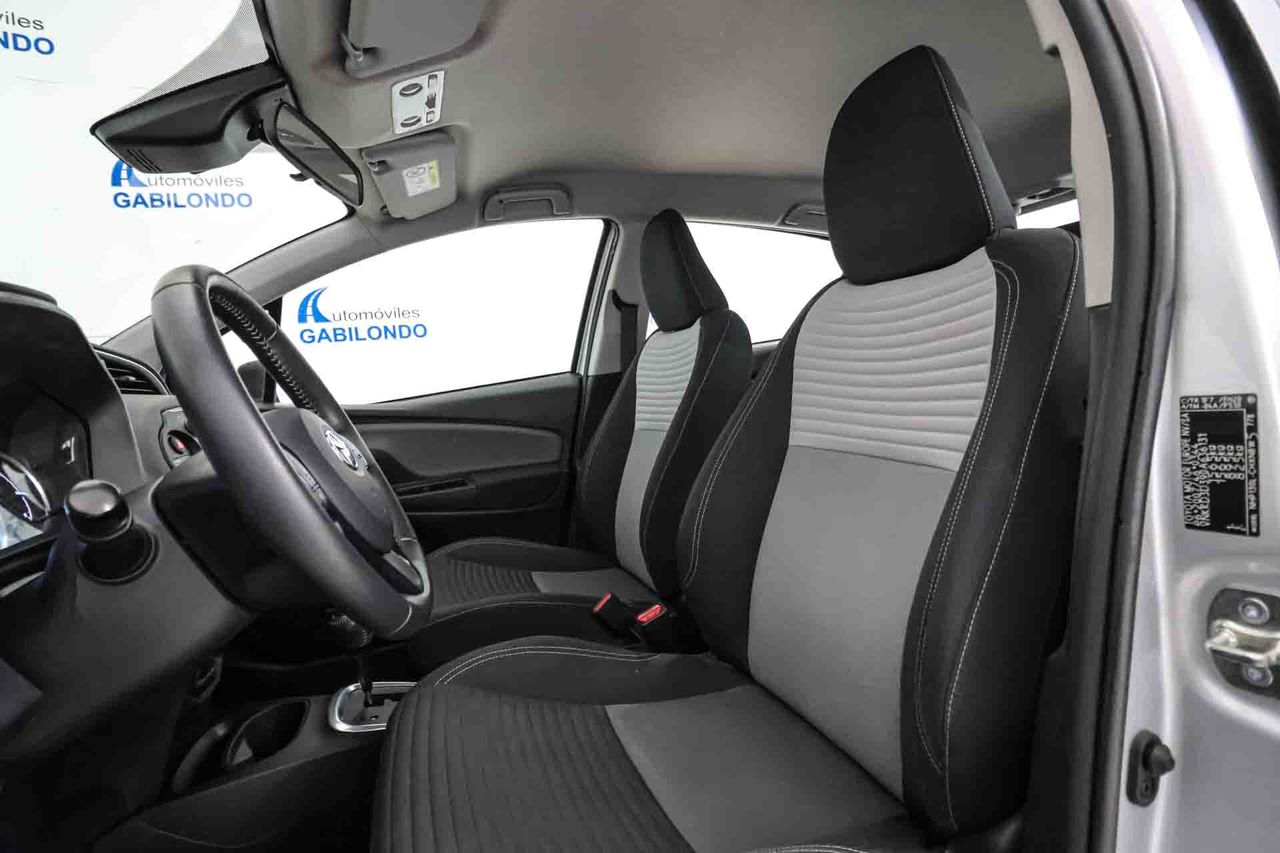 Toyota Yaris 1.5 100H Advance - Foto 26
