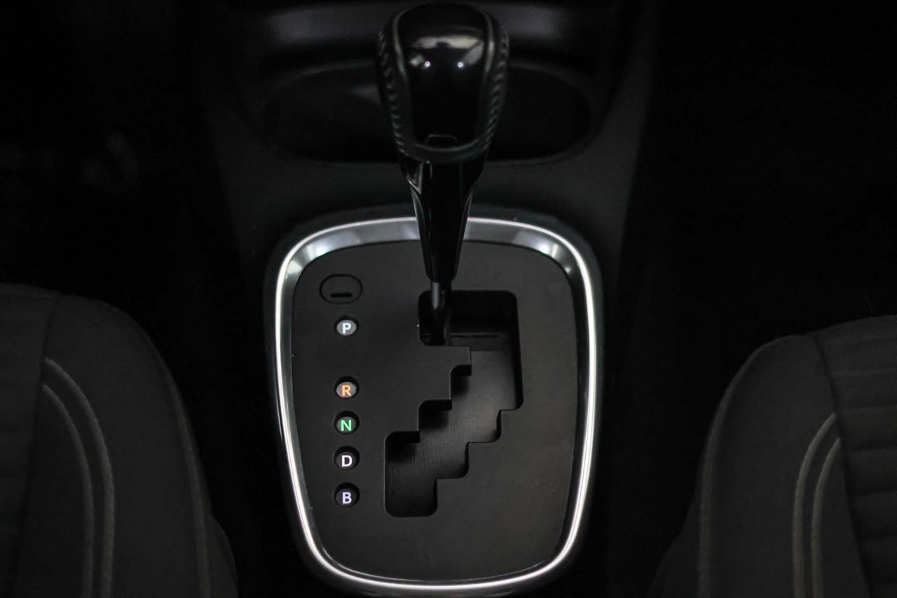 Toyota Yaris 1.5 100H Advance - Foto 40