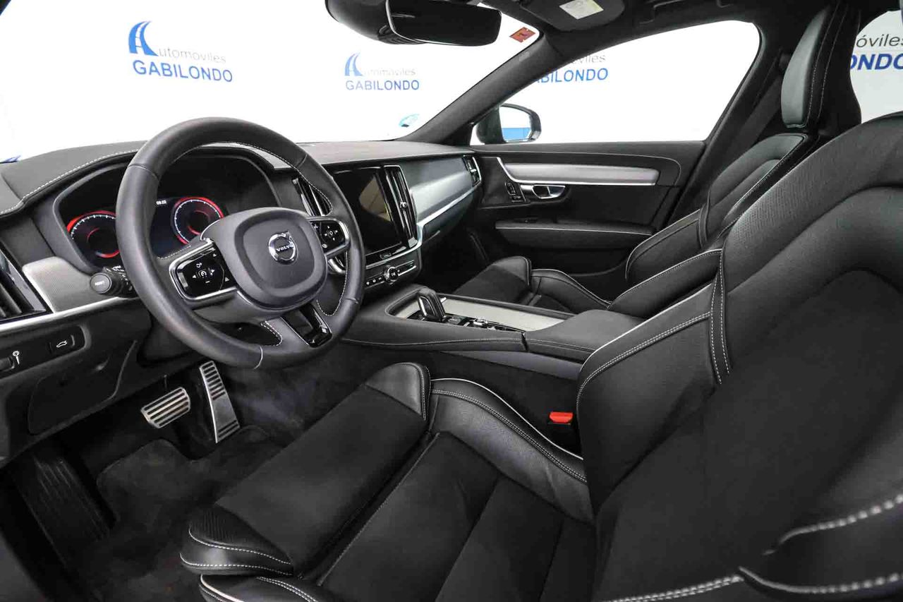 Volvo S90 2.0 B4 G R-Design Auto - Foto 29