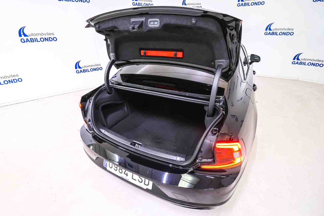 Volvo S90 2.0 B4 G R-Design Auto - Foto 54