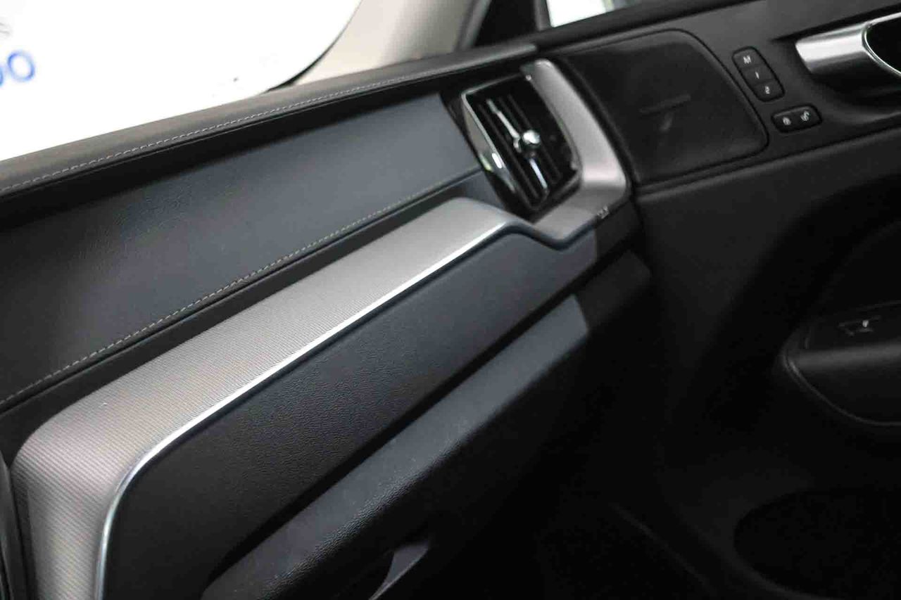 Volvo XC60 2.0 T6 AWD Recharge Inscription Auto - Foto 53