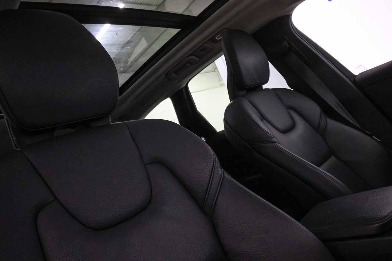 Volvo XC60 2.0 T6 AWD Recharge Inscription Auto - Foto 52