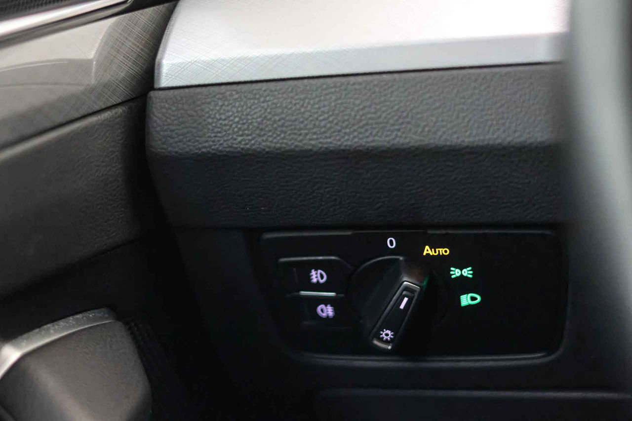 Volkswagen Passat Variant Business 1.5 TSI 110kW - Foto 32