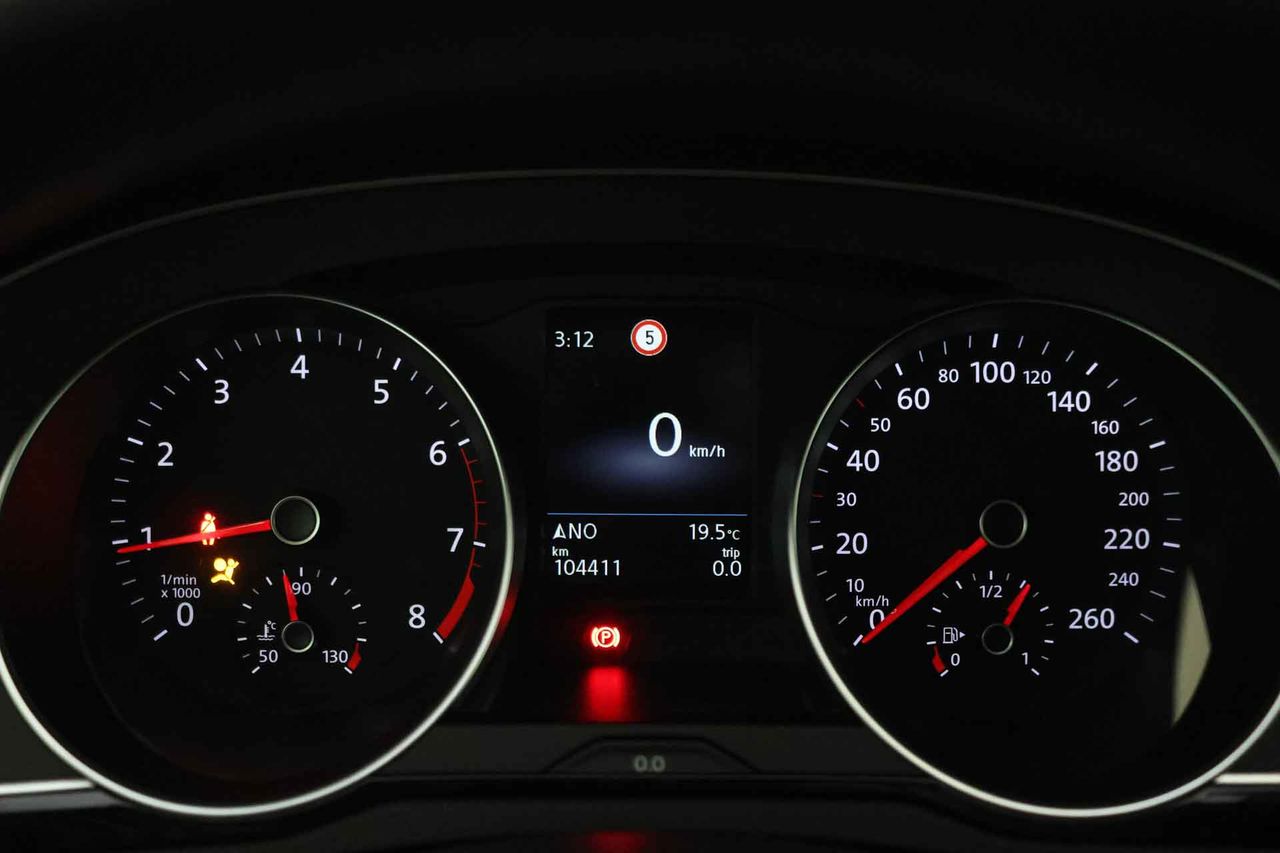 Volkswagen Passat Variant Business 1.5 TSI 110kW - Foto 57