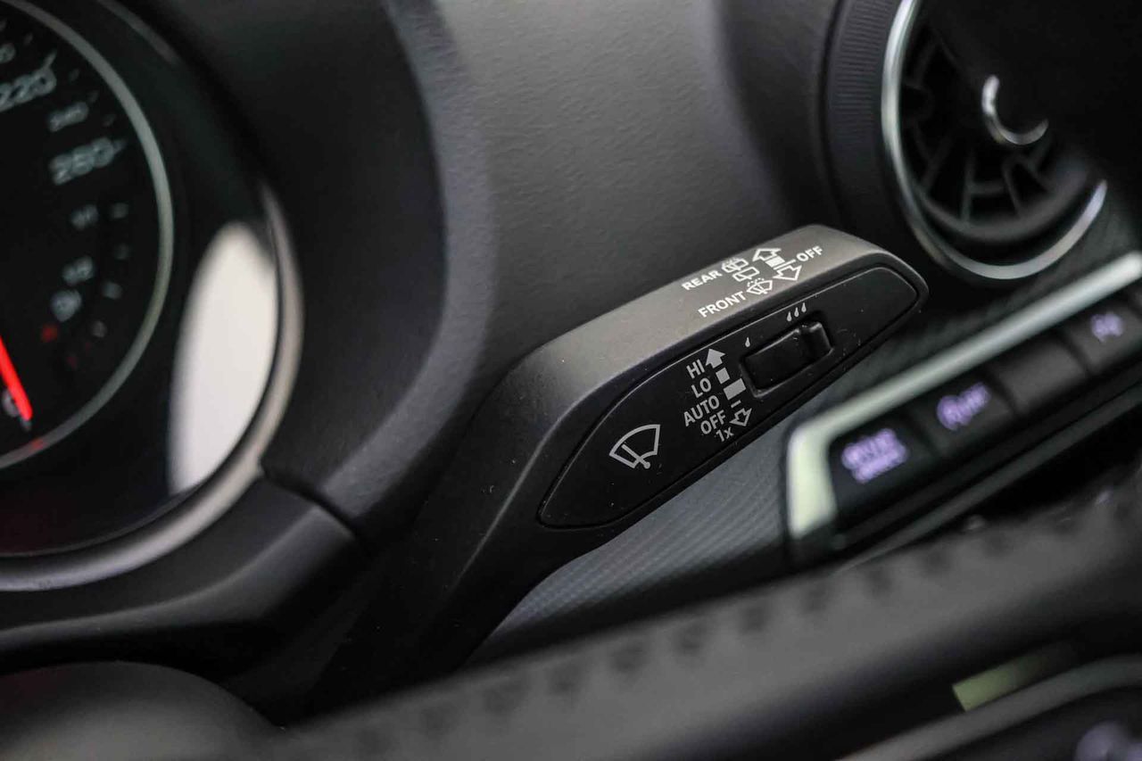 Audi Q2 35 TFSI 110kW (150CV) S tronic **Techo panorámico** - Foto 40