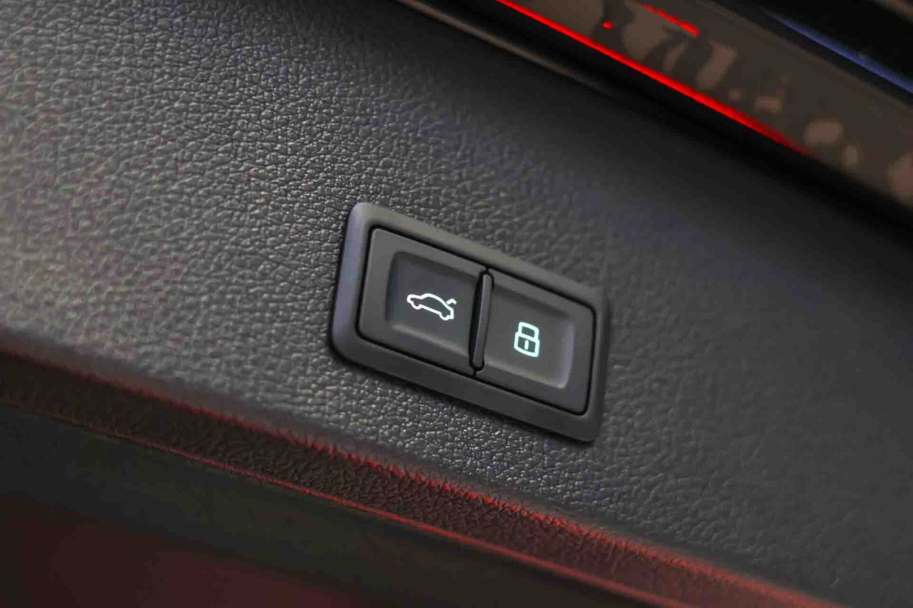 Audi Q2 35 TFSI 110kW (150CV) S tronic **Techo panorámico** - Foto 56