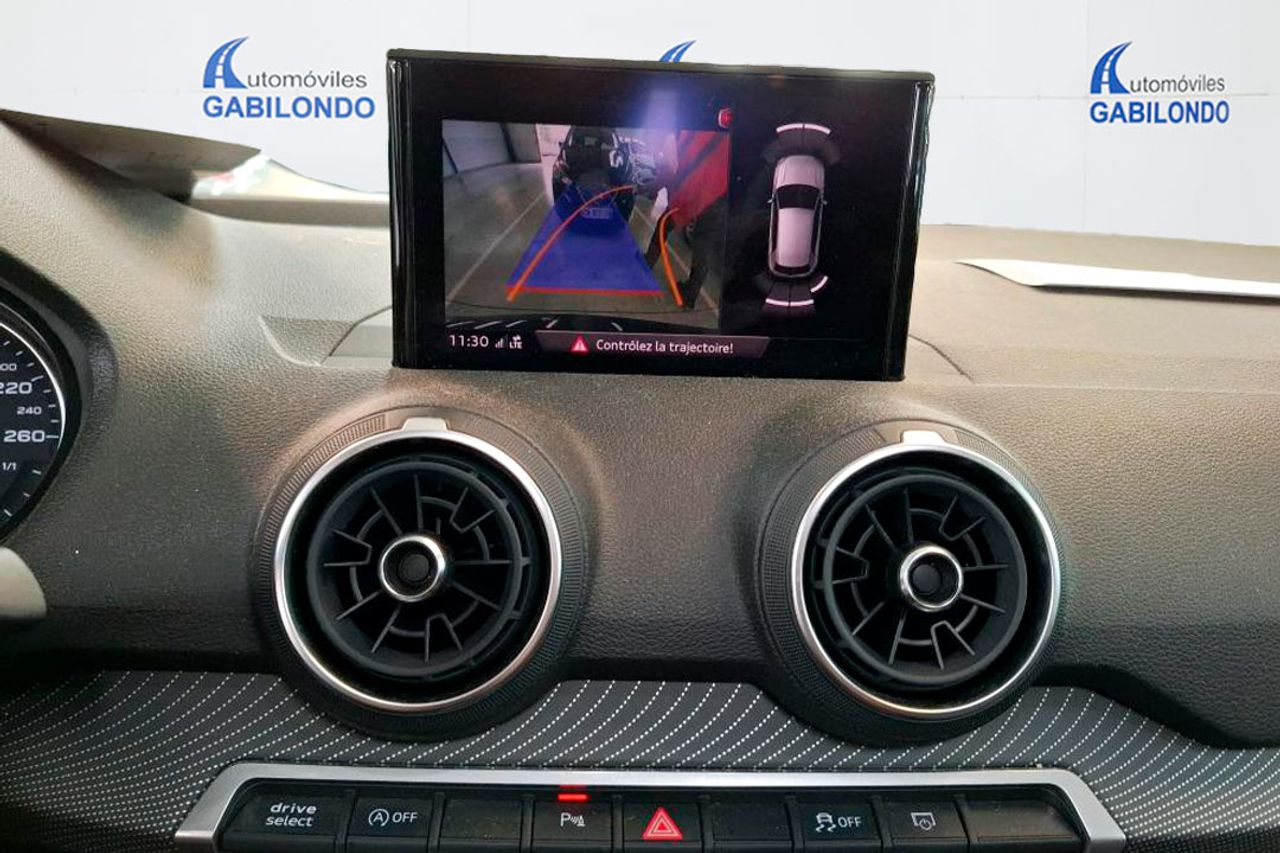 Audi Q2 35 TFSI 110kW (150CV) S tronic **Techo panorámico** - Foto 9