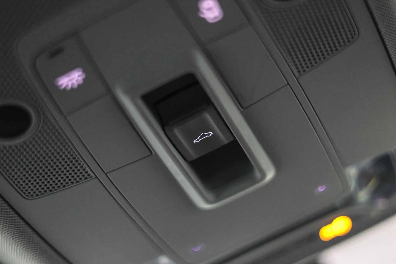 Audi Q2 35 TFSI 110kW (150CV) S tronic **Techo panorámico** - Foto 50