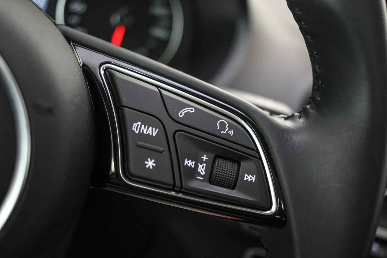 Audi Q2 35 TFSI 110kW (150CV) S tronic **Techo panorámico** - Foto 38