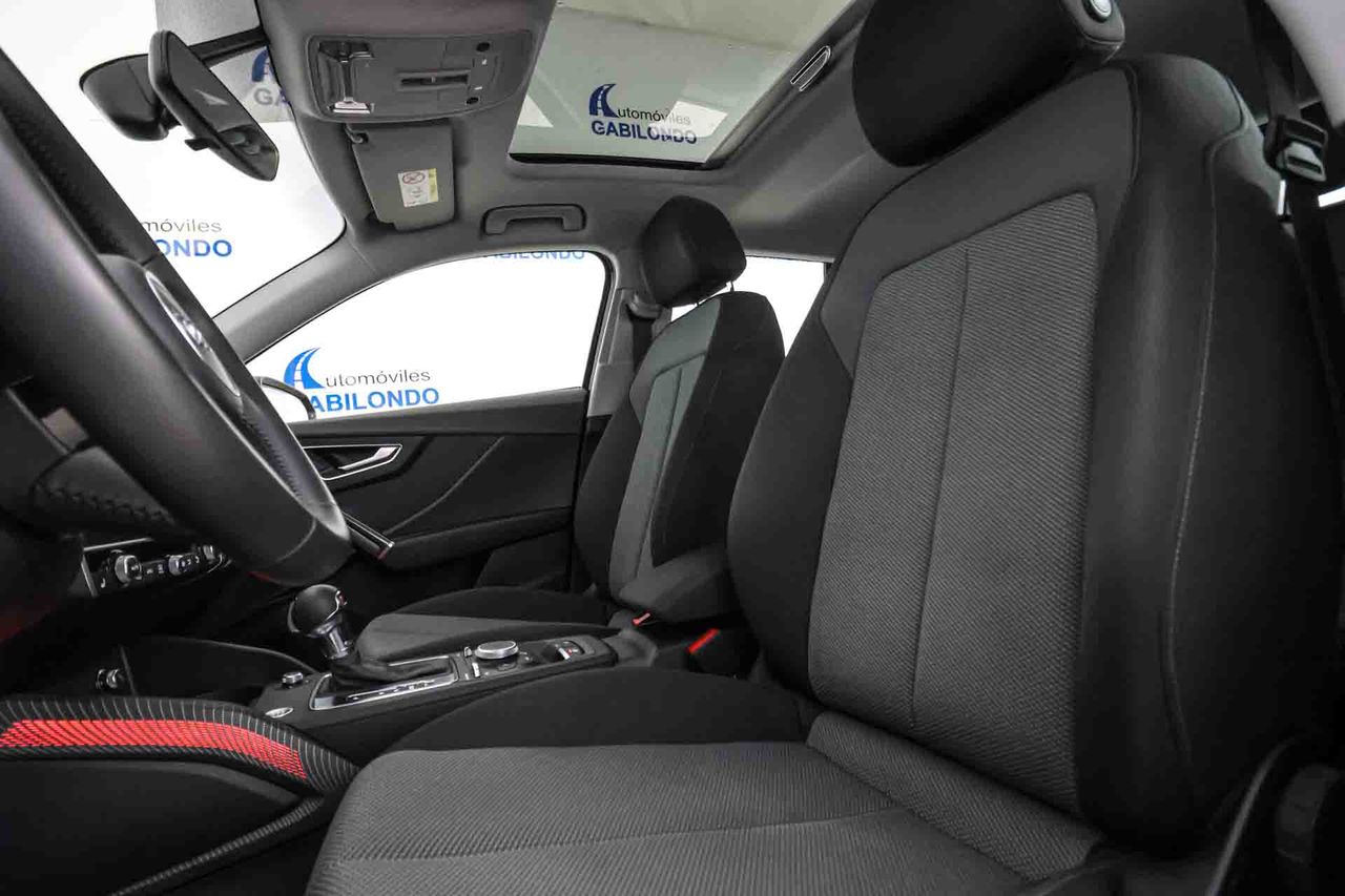 Audi Q2 35 TFSI 110kW (150CV) S tronic **Techo panorámico** - Foto 28