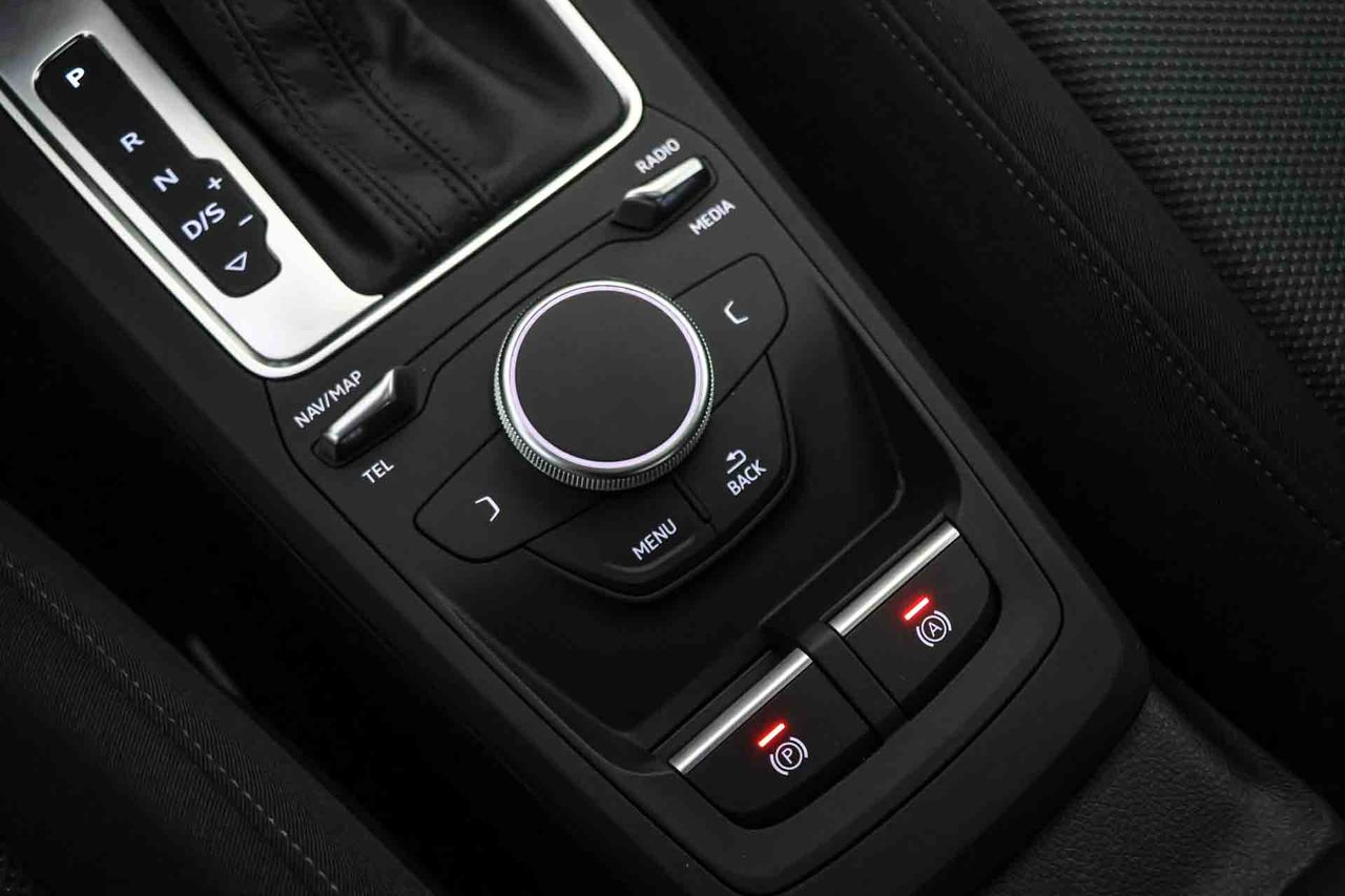 Audi Q2 35 TFSI 110kW (150CV) S tronic **Techo panorámico** - Foto 44