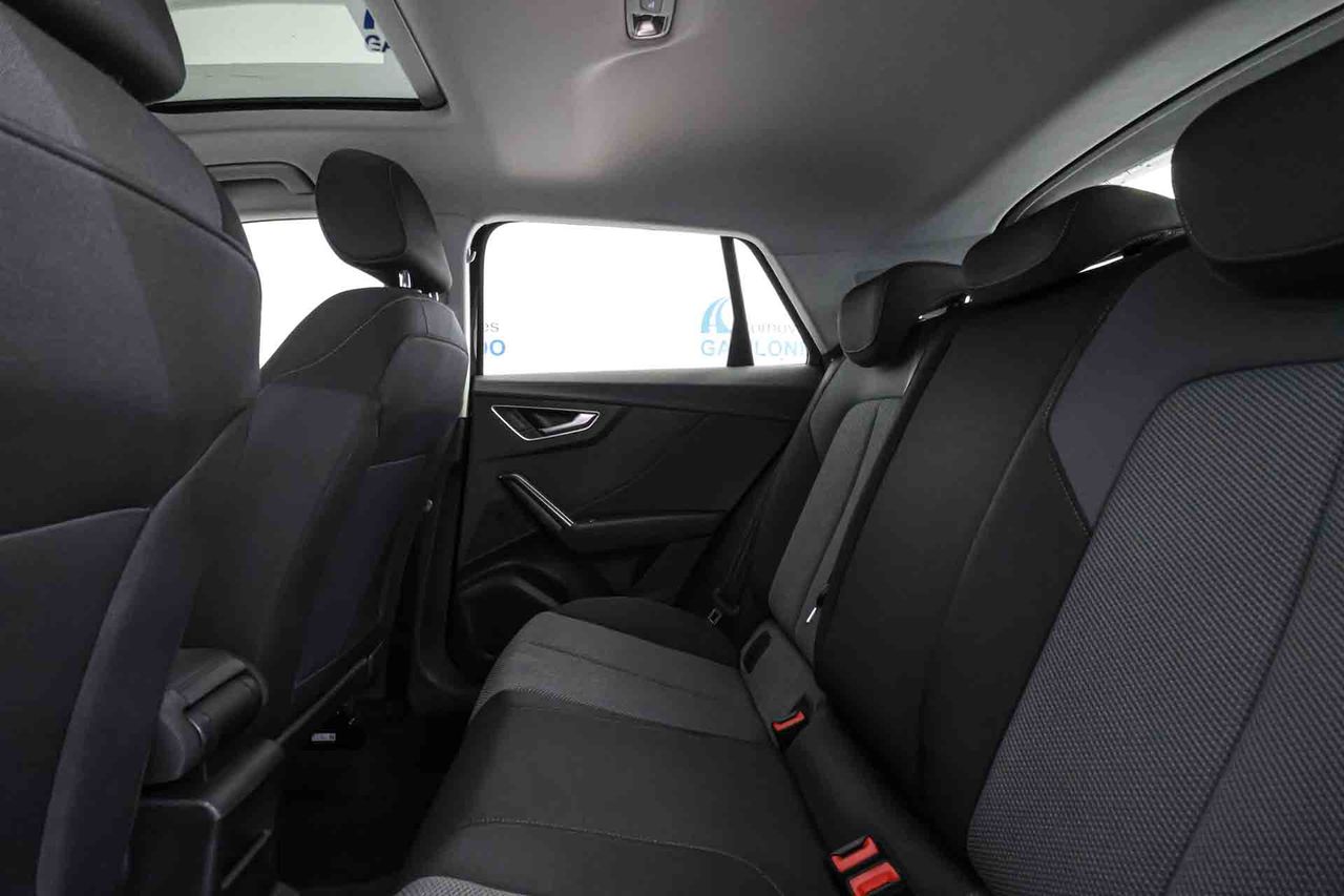 Audi Q2 35 TFSI 110kW (150CV) S tronic **Techo panorámico** - Foto 54