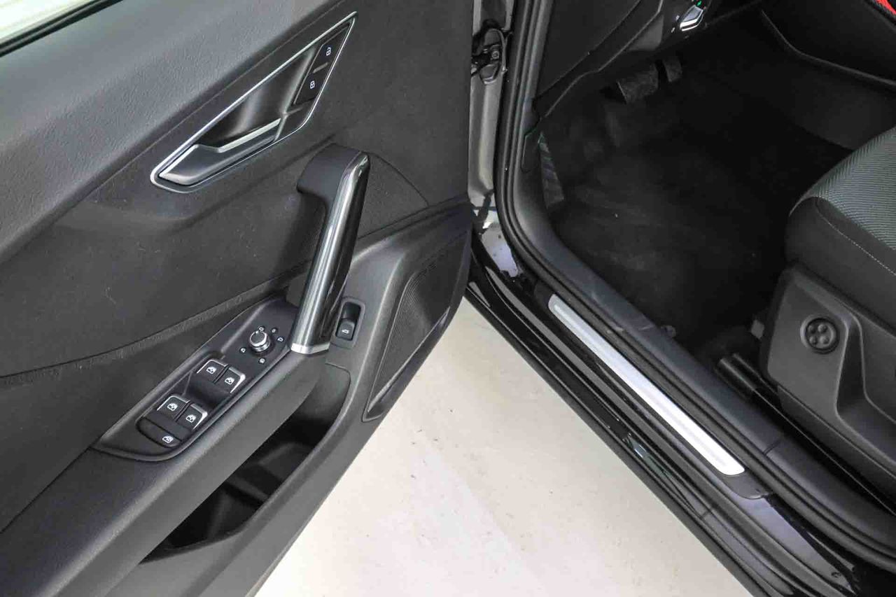 Audi Q2 35 TFSI 110kW (150CV) S tronic **Techo panorámico** - Foto 31