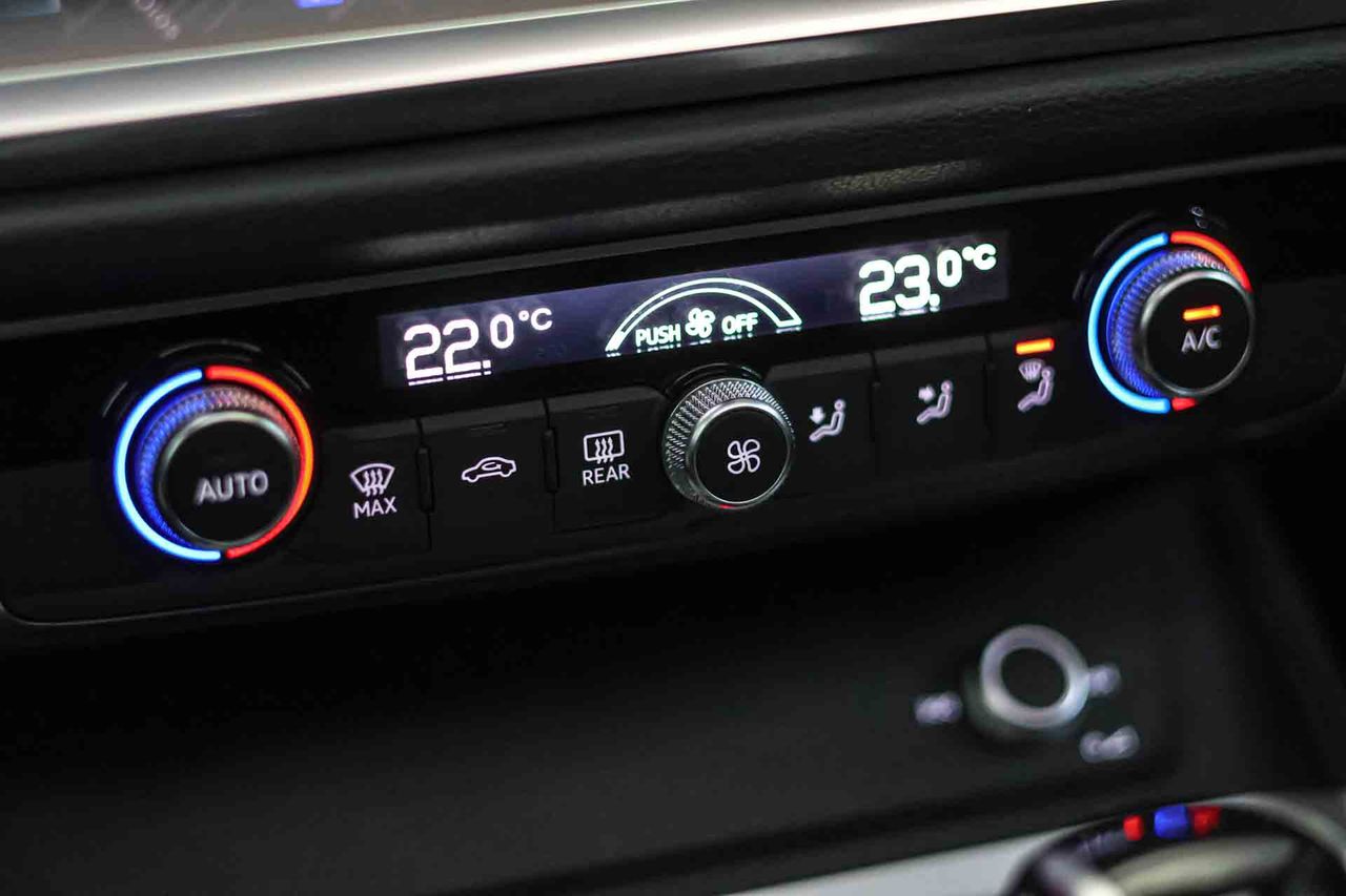 Audi Q3 Sportback 45 TFSIe S tronic **Techo panorámico** - Foto 50