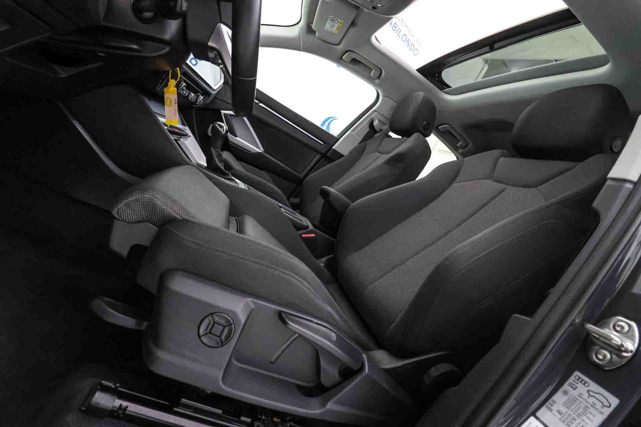 Audi Q3 Sportback 45 TFSIe S tronic **Techo panorámico** - Foto 31
