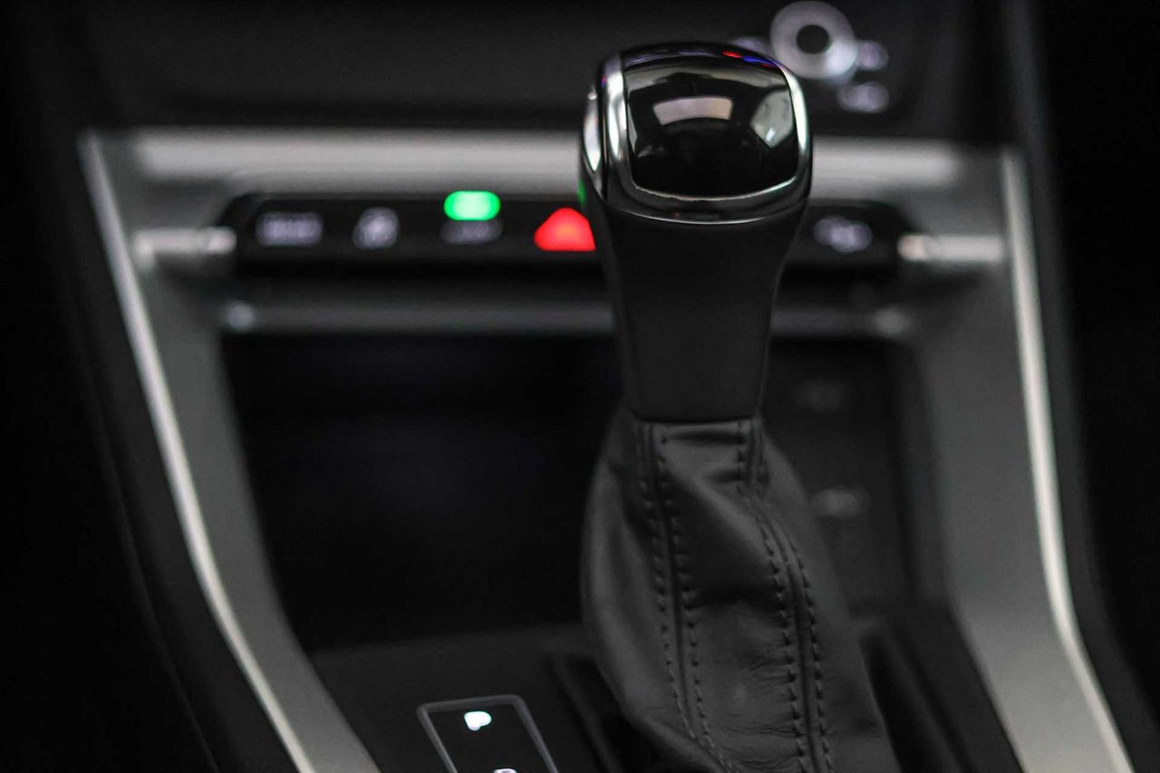 Audi Q3 Sportback 45 TFSIe S tronic **Techo panorámico** - Foto 47