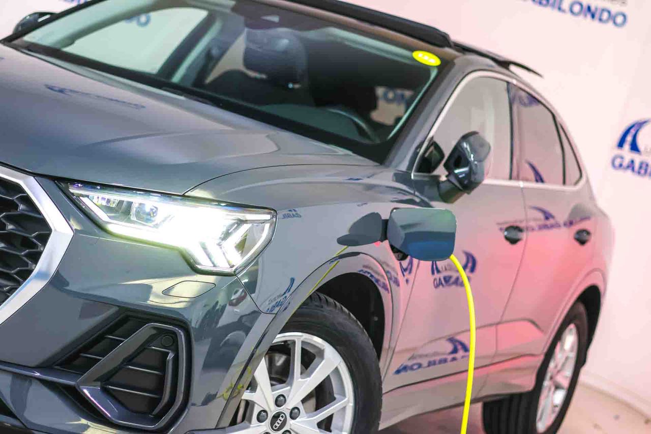 Audi Q3 Sportback 45 TFSIe S tronic **Techo panorámico** - Foto 9