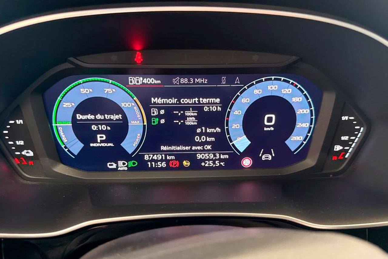 Audi Q3 45 TFSI e 180kW (245CV) S tronic **Techo panorámico** - Foto 4